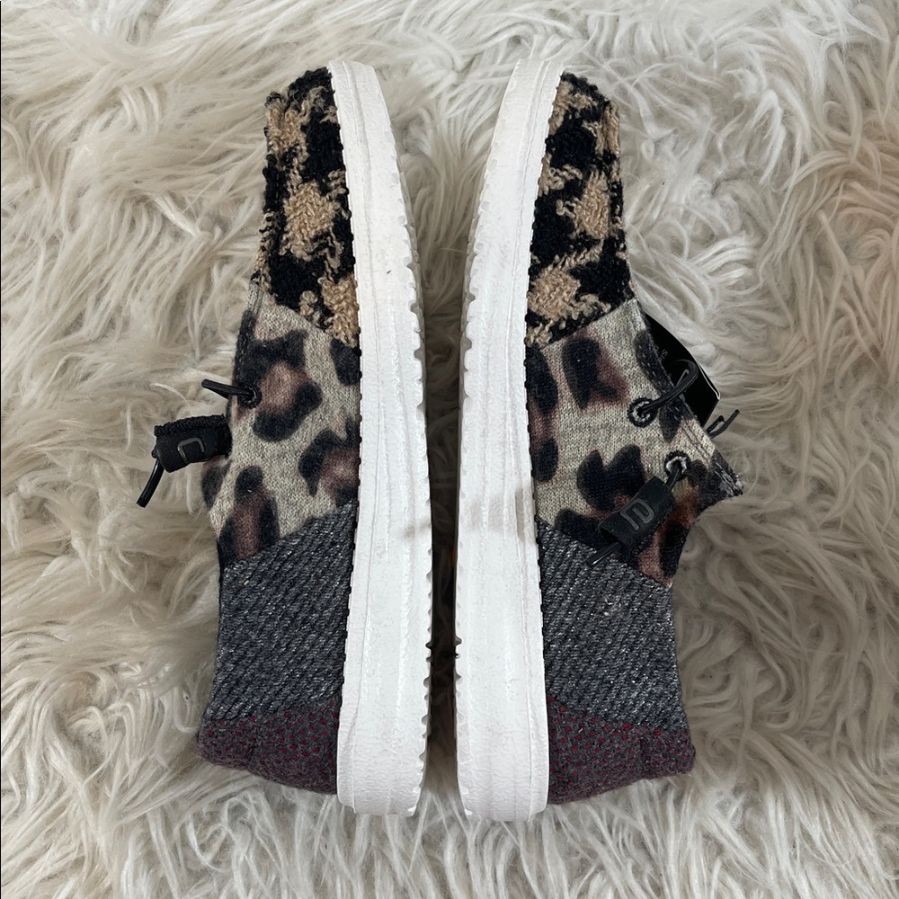 HEY DUDE Wendy Patchwork Java Animal Print Lightw… - image 8